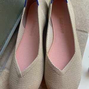 Rothy's The Flat Light Gold Metallic. Size 9.